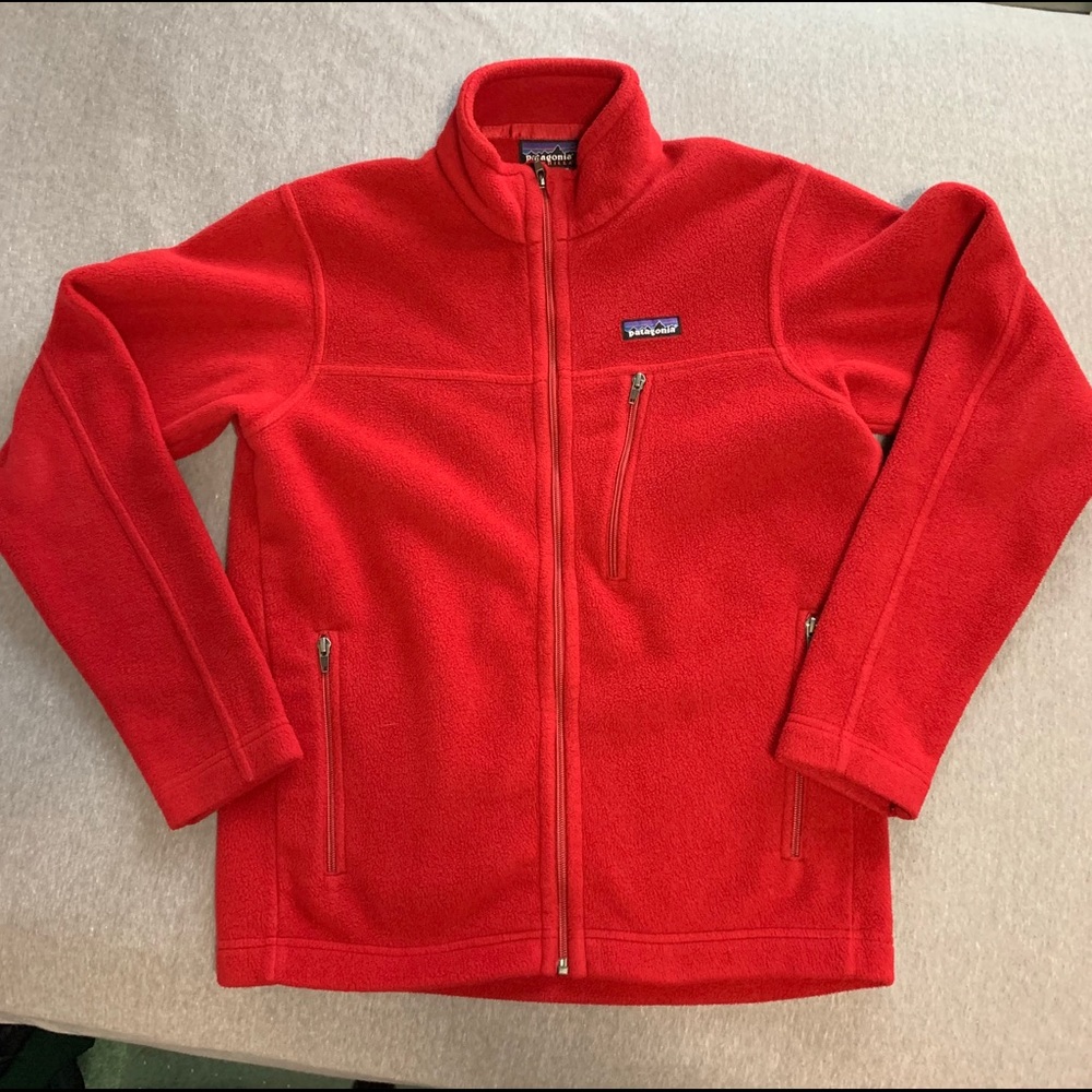 worn once patagonia zip up fleece